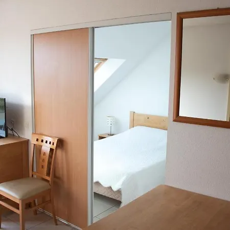 Lägenhetshotell Le Royal Golf & Horse 3*