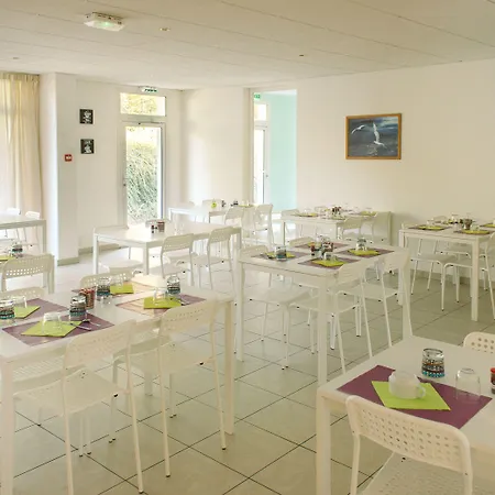 Lägenhetshotell Le Royal Golf & Horse 3*