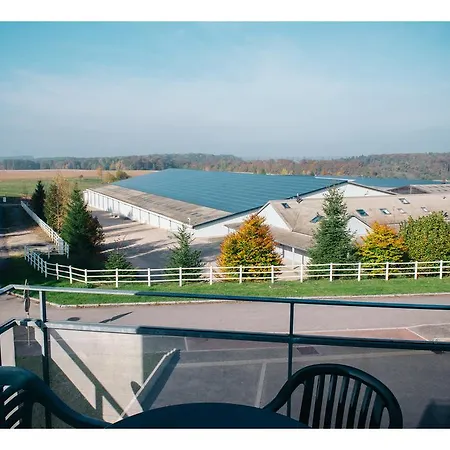 Lägenhetshotell Le Royal Golf & Horse Mooslargue