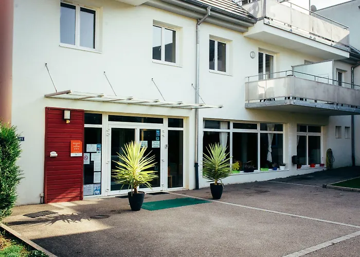 Aparthotel Le Royal Golf & Horse Mooslargue